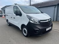 VAUXHALL VIVARO