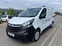 VAUXHALL VIVARO