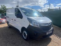 VAUXHALL VIVARO