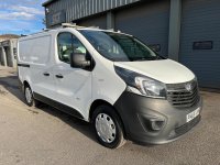VAUXHALL VIVARO